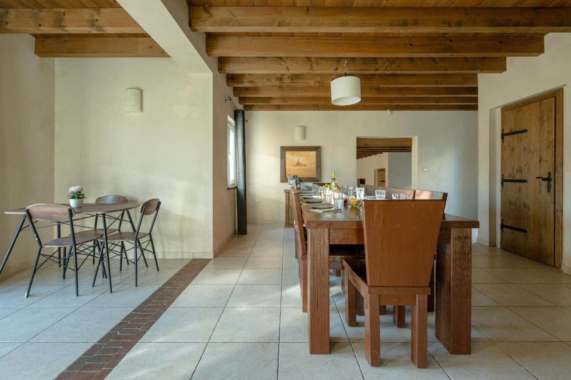 Villa Castagna Near The Sea With Private Pool And Sauna Premantura Luaran gambar