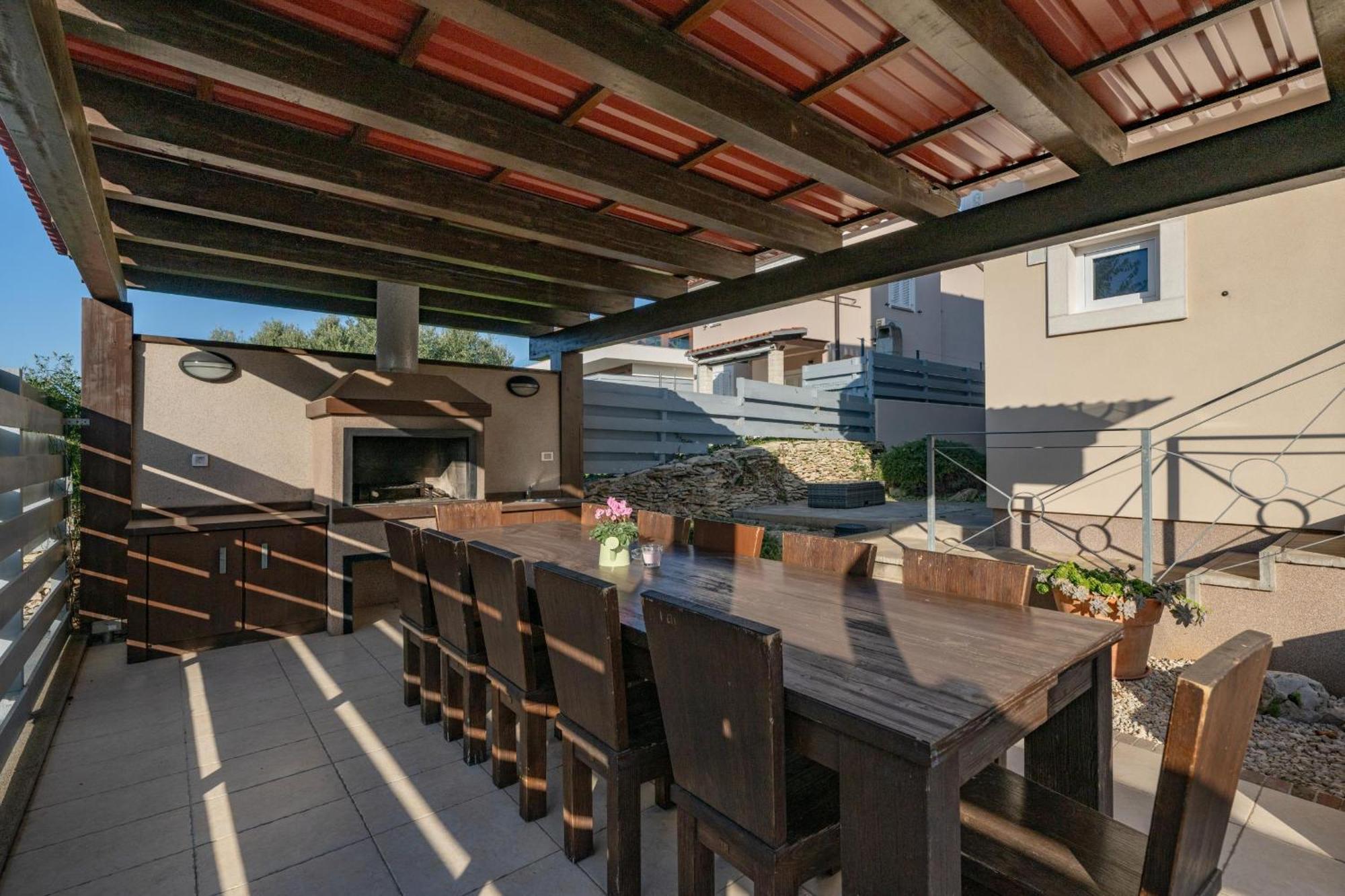 Villa Castagna Near The Sea With Private Pool And Sauna Premantura Luaran gambar