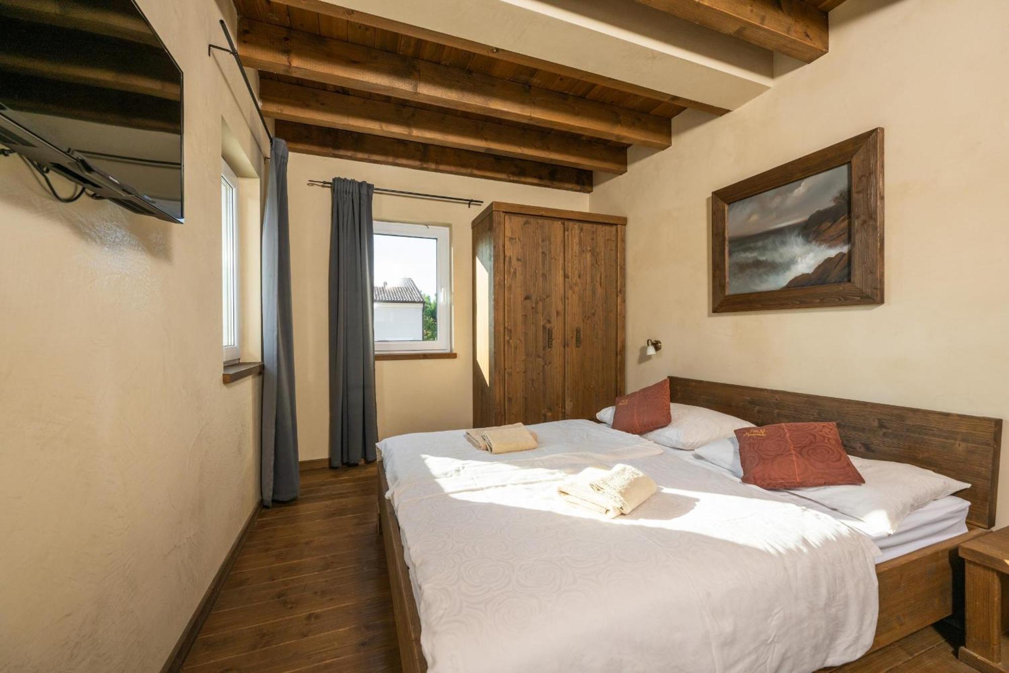 Villa Castagna Near The Sea With Private Pool And Sauna Premantura Luaran gambar