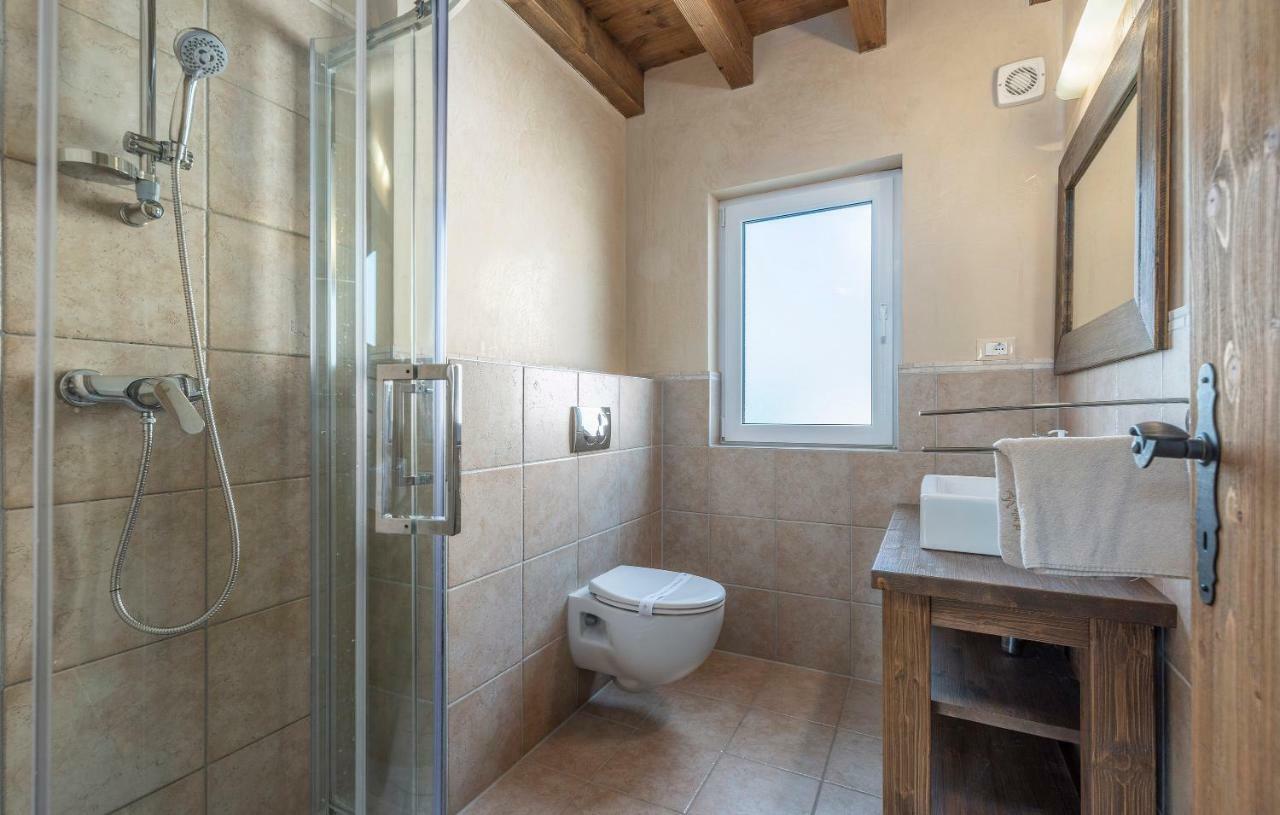 Villa Castagna Near The Sea With Private Pool And Sauna Premantura Luaran gambar
